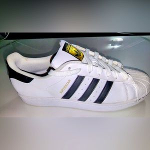 Adidas Superstar
